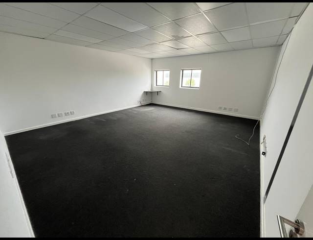 420M² WAREHOUSE TO LET IN RIVERGATE